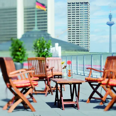 Moevenpick Frankfurt Messe فندق فرانكفورت