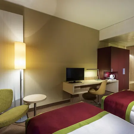 Moevenpick Frankfurt Messe Otel 4*