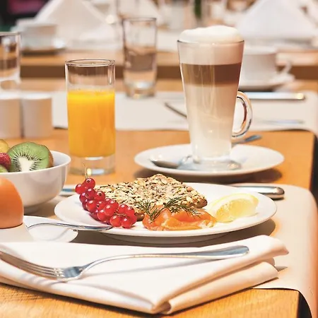Hotel Moevenpick Frankfurt Messe 4*