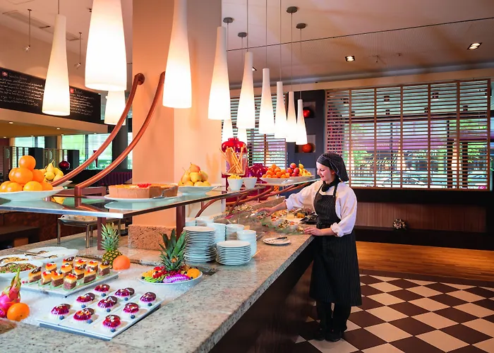 ホテル Moevenpick Frankfurt Messe 4*