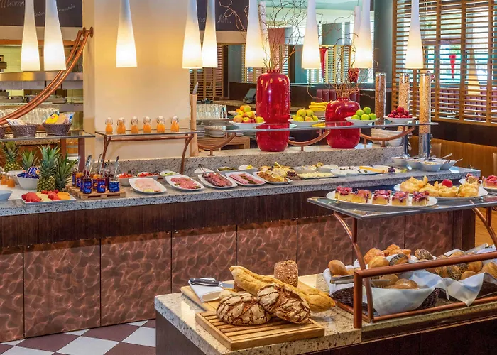 ホテル Moevenpick Frankfurt Messe 4*