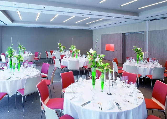 Moevenpick Frankfurt Messe 호텔 4*